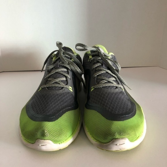 Nike Women's Flex Trainer 6 - Picture 8 of 9